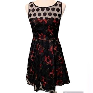 NEW * BETSEY JOHNSON Black lace and Red Floral Party Dress Size 2